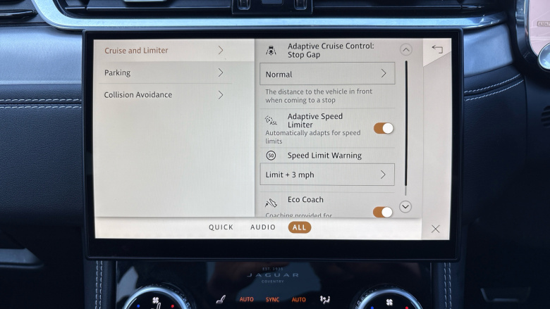 Jaguar F-Pace 2.0 D200 R-Dynamic SE Black 5dr Auto AWD Diesel Estate